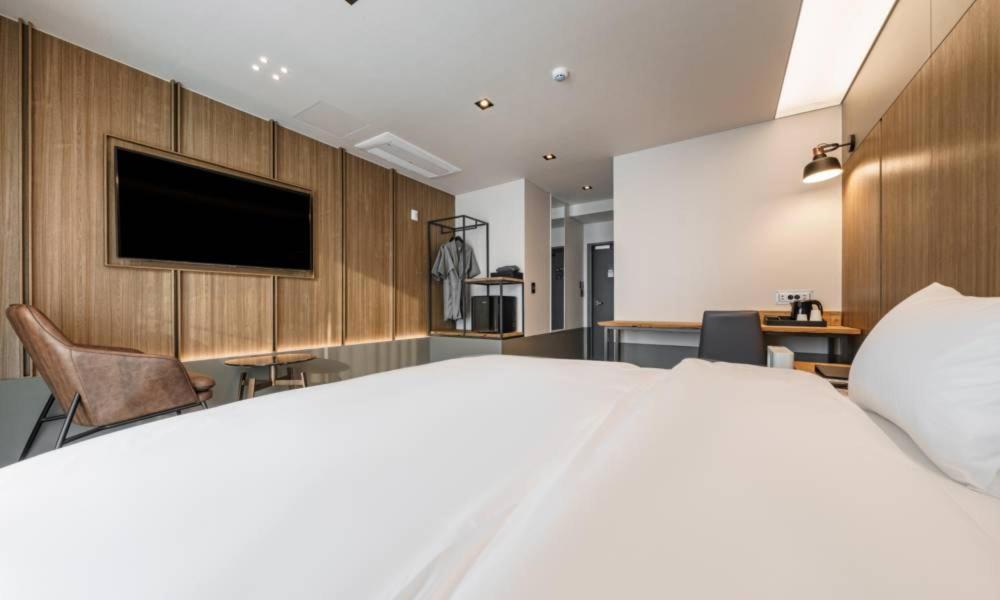 Anseong Nomad Hotel Экстерьер фото